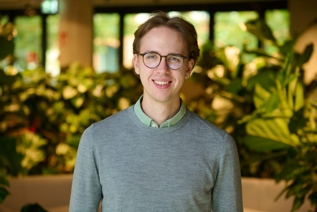 Picture Of Elias Bosch